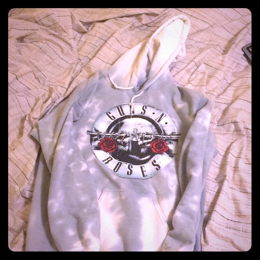 Urban outfitters guns and roses sweatshirt